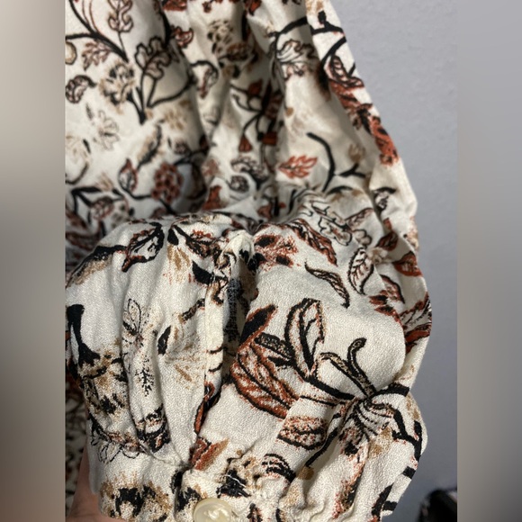 Lucky Brand - Boho Floral Tasseled Top NWOT - Picture 8 of 9